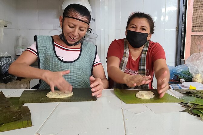 Merida Street Food Walking Tour - Cochinita Pibil Taco Stop: The Yucatan Classic You Can Actually Compare