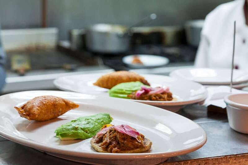Mexico City: Authentic Downtown Food Tour - The 5-hour rhythm: eight food stops and the work of eating