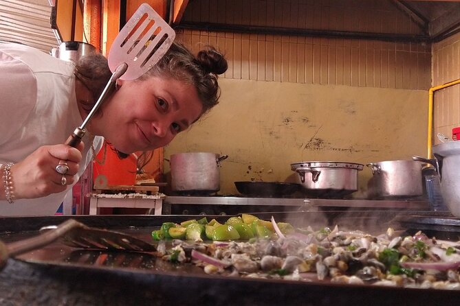 Mexico City: Hidden Markets, Street Food & Salsa-Making Tour - Entering Mexico City Mercado Culture Without the Tourist Fog