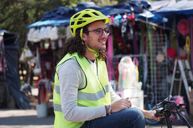 Mexico City Highlights E-Bike Tour With Foodie Stops - Bikes, Helmets, Vests, and Traffic: How Safe and How Hard It Really Is