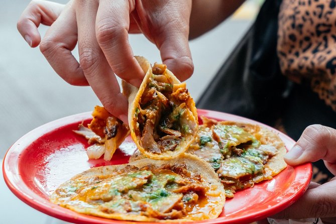Mexico Private Food Tour With Locals Including 10 Tastings - Vegetarian Options: How to Get a Better Plan From the Start
