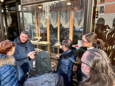 Milan: Delicious Food Tour and City Center Sightseeing - Meeting in Front of the Church of San Maurizio: Starting on the Right Foot