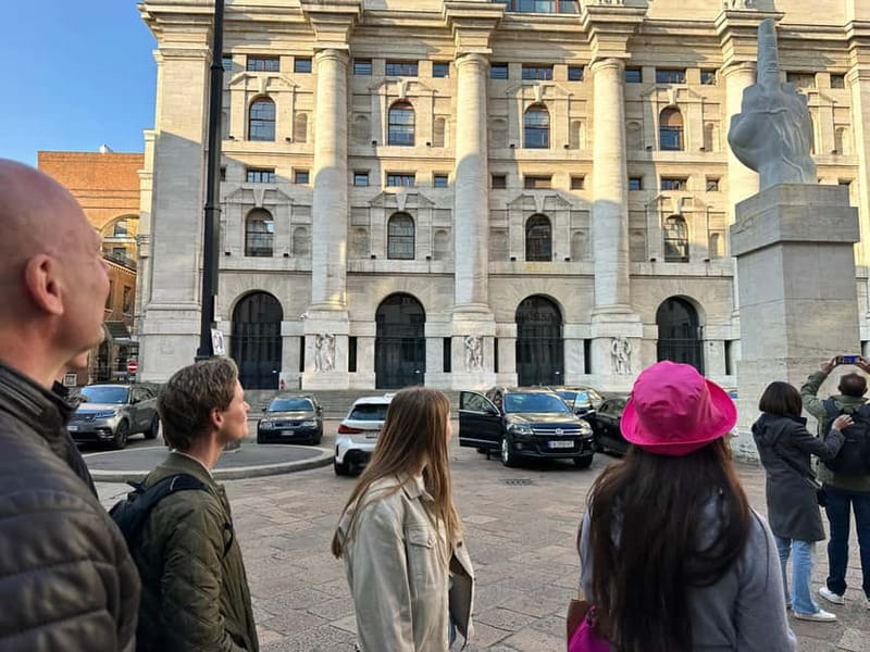 Milan: Delicious Food Tour and City Center Sightseeing - Piazza Affari Finger Sculpture and L.O.V.E.: Modern Milan on a Short Leash