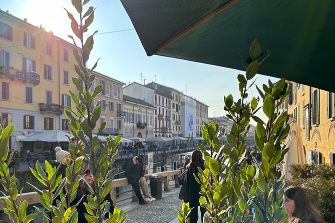 Milan Private Walking Tasting Tour with Secret Food Tours - Arco di Porta Ticinese: medieval leftovers with Spanish-era framing