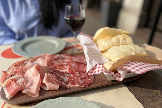 Milan's Authentic Street Food tour: A Gourmet Experience - How the Milan Street Food Tour Runs (3 Hours, Hotel Pickup, Real Walking)