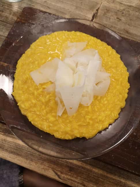 Milan’s Full-Meal Gourmet Food Tour - More Than Tastings - Meeting at Via Cordusio and Getting Oriented Fast