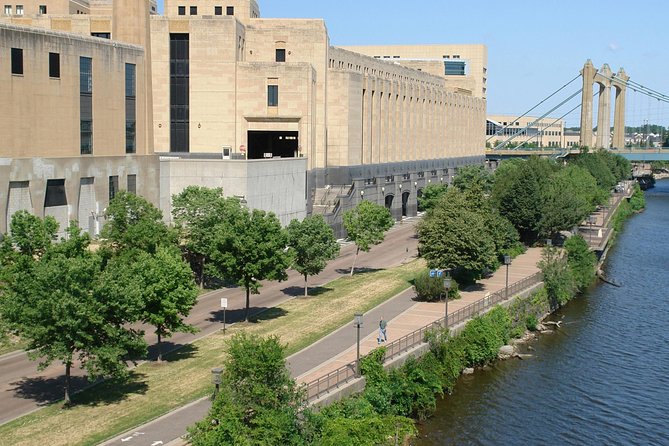 Minneapolis Riverwalk Food Tour - St Anthony Falls and the Stone Arch Bridge Crossing: Where the Tour Turns Photogenic
