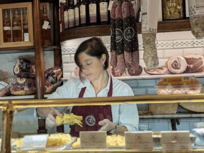 Modena Food Tour: Sightseeing & Taste - Starting at Hotel Principe and getting your bearings with Giardini Ducali