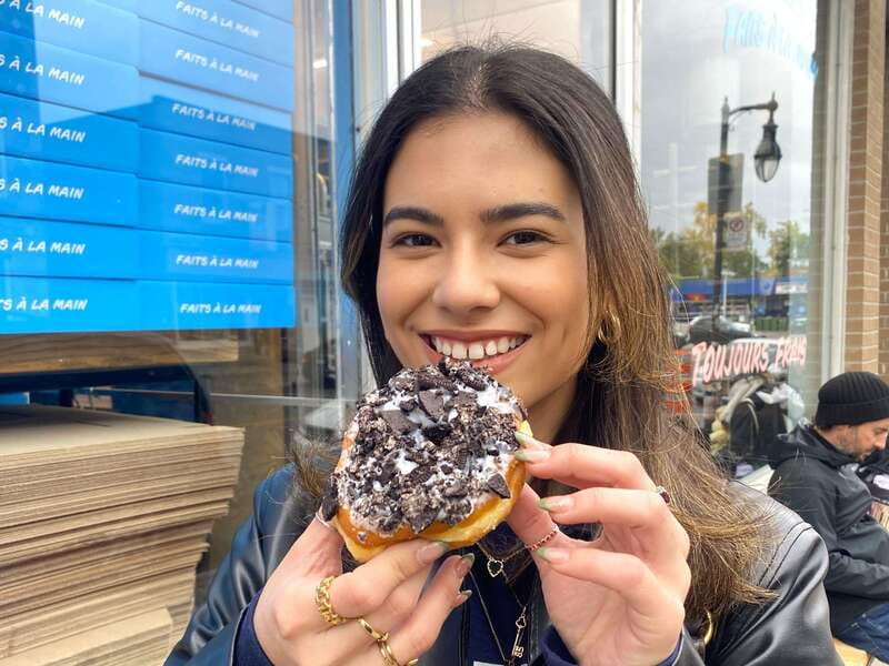 Montréal: Mile End Foodie Tour with Tasting - What you’ll actually eat: bagels, poutine, smoked meat, and desserts