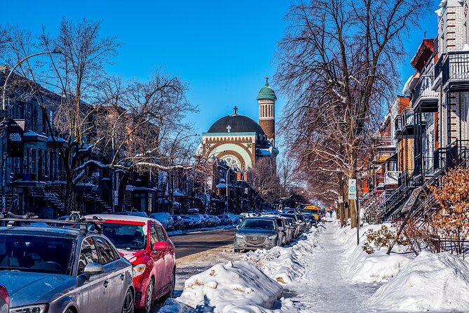 Montreal Private Food Tour – Taste 6+ Dishes in Trendy Mile End - Stop 5: Fairmount café, Italian coffee, and hand-piped cannoli