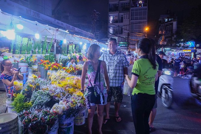 Morning Saigon Unseen+Street Food Tour with Ao Dai Riders Option - Nguyen Thien Thuận Street and the view from everyday alleys
