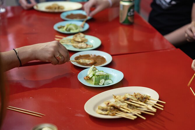 Motorbike Food Tour in Chiang Mai - Meet your team: English guide, your driver, and the sanuk mindset