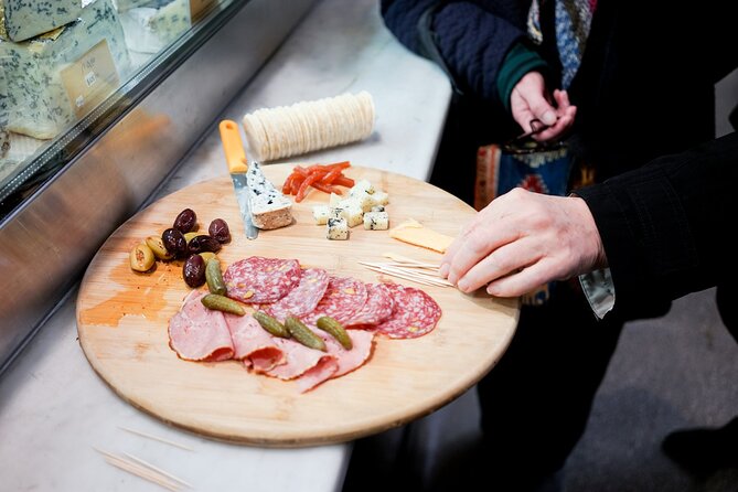Multicultural Markets Food Tour – Melbourne’s Global Tastes - Pub finish: keeping the vibe relaxed