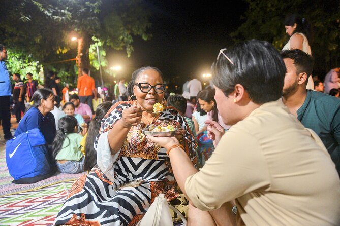 Mumbai Street Food & Bazaar Tour with Local Transport - Why This Mumbai Street-Food Route Works in 3.5 Hours
