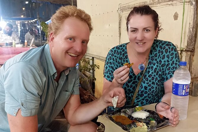 Mumbai Street Food & Bazaar Tour with Local Transport - What You Actually Get for the Money
