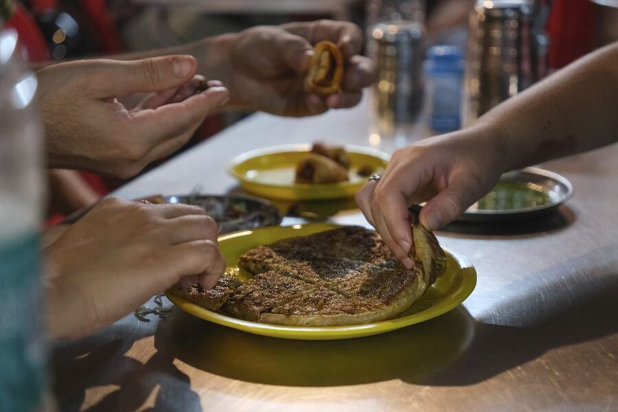 Mumbai: Street Food Tour - Mohammed Ali Road: chicken street food and the sweet finish