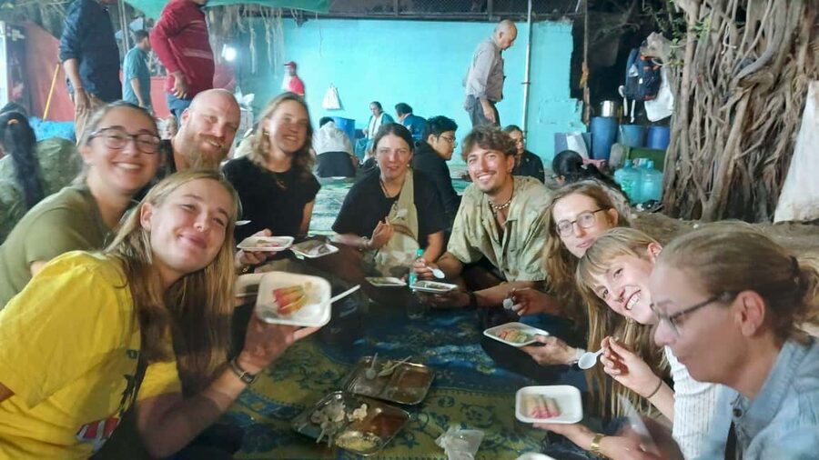 Mumbai Street Food Tour with Evening Bazaar Walk - Key highlights worth planning for