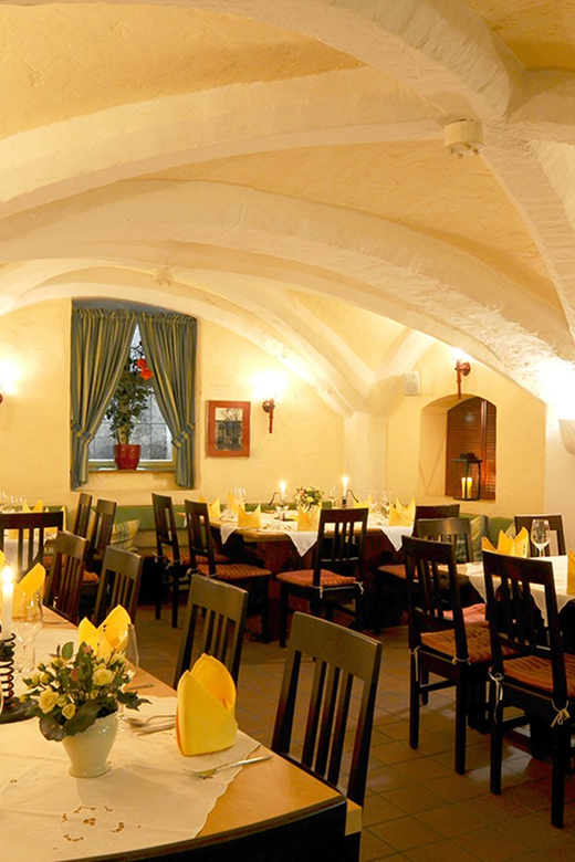 Munich: 3-Hour Culinary Nightwatch Tour - How the 3-Hour Nightwatchman Format Fits Together