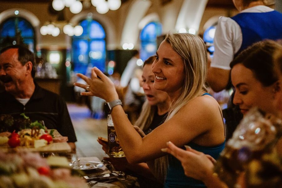Munich: Beer and Food Tour with Dinner & Oktoberfest Museum - Starting at Radius Tours: The Fastest Way to Get Your Bearings