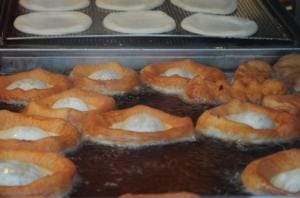 Munich: Guided Food Walking Tour with Beer Tasting - The Old Town walk that ties landmarks to bites
