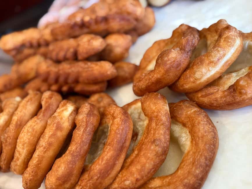 Munich: Viktualienmarkt Food Tasting Tour in German - The 2-Hour Plan: 8 Stalls, 6 Samples, and a Guided Pace