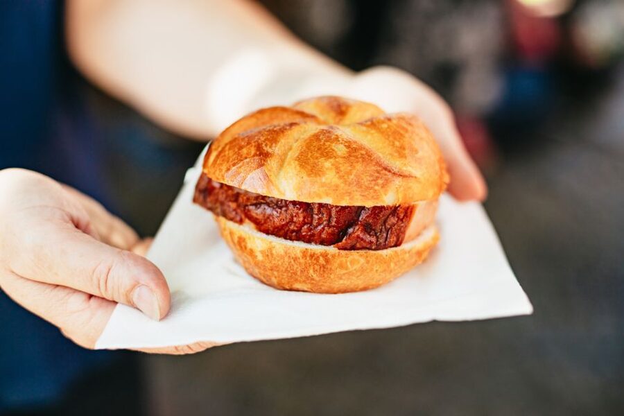 Munich: Viktualienmarkt Food Tour - Is This Tour Good for Families and Groups?