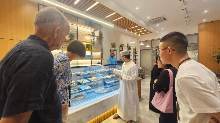 Muscat: Omani Food Tour with Shuwa & Halwa - Key Points You’ll Notice Right Away