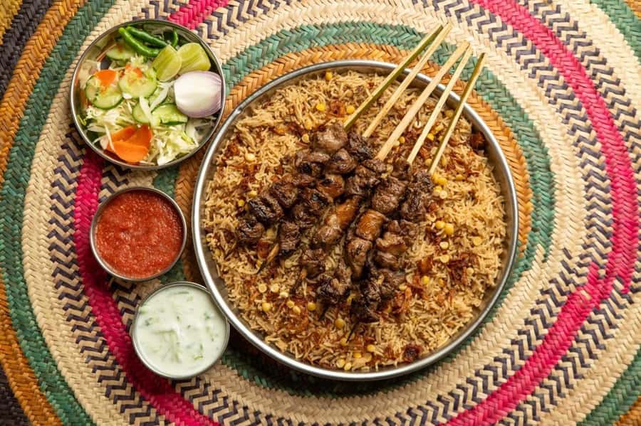 Muscat: Omani Food Tour with Shuwa & Halwa - Logistics That Can Actually Affect Your Enjoyment