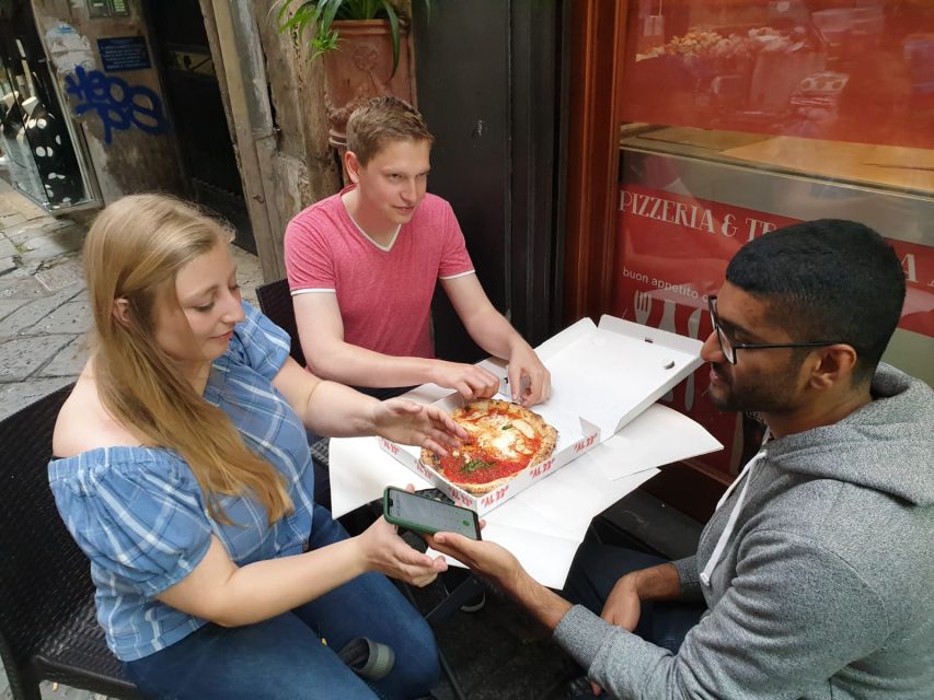Naples: Food Tour with Davide - Slow Food with Davide: What makes this Naples night work