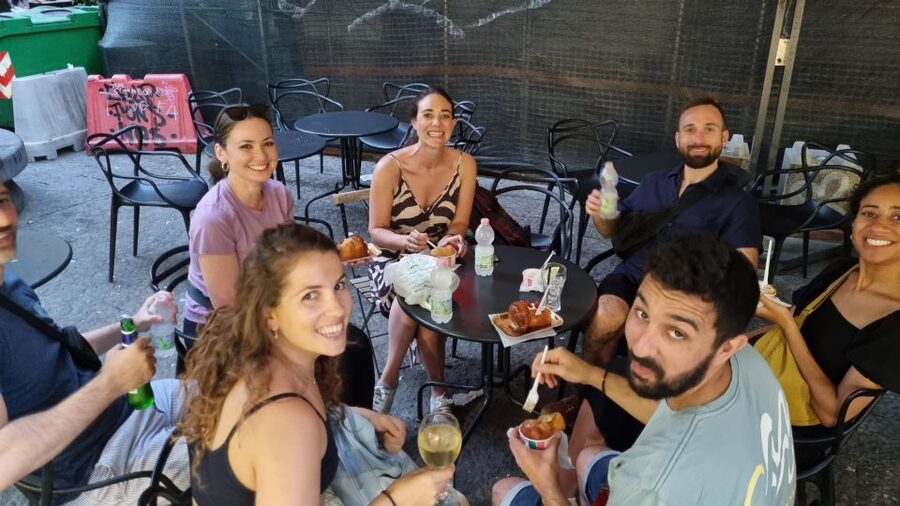 Naples: Food Tour with Davide - Starting At Piazza Dante: the first taste and the easiest way to meet