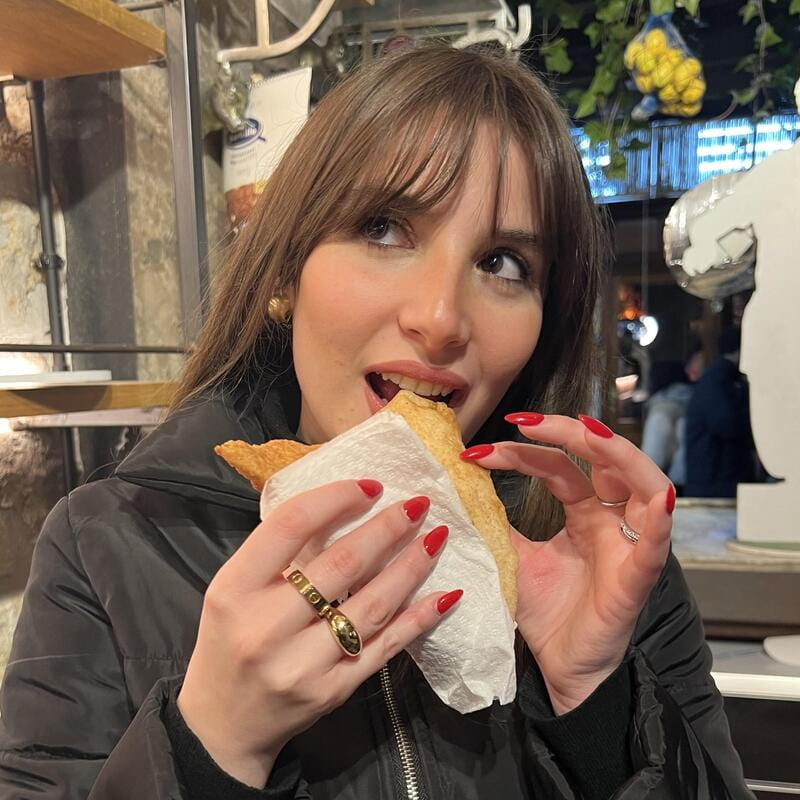 Naples: Street Food Walking Tour with Local Guide - What you’re really paying for: value at $50