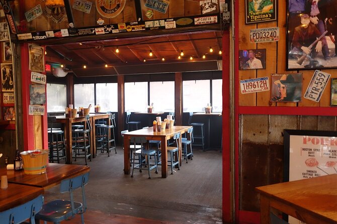 Nashville: Food Tour with 5+ Tastings of Local Delicacies - The Guide Makes It: Taylor, Colleen, Nicholas, Mena, Ben, and Scott
