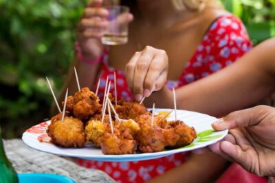 Nassau: Rum Tastings and Culinary Walking Tour - Small-group walk in Nassau: why capped at 12 feels better