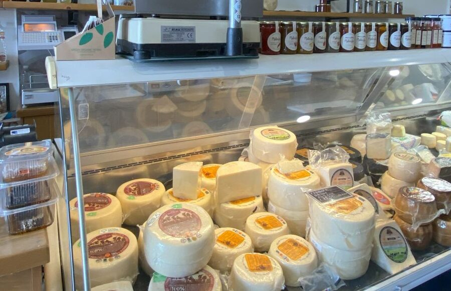 Naxos: Food Walking Tour & Cooking Class with Meal & Drinks - The meal: a shared feast with wine included