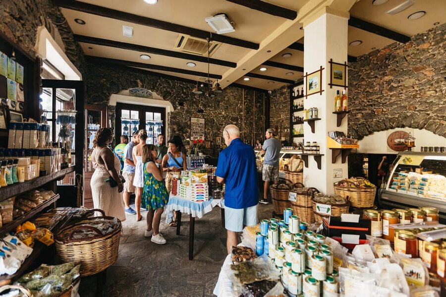 Naxos: Naxos Town Food Tour with Tastings and Wine - Should you book this Naxos Town Food Tour?