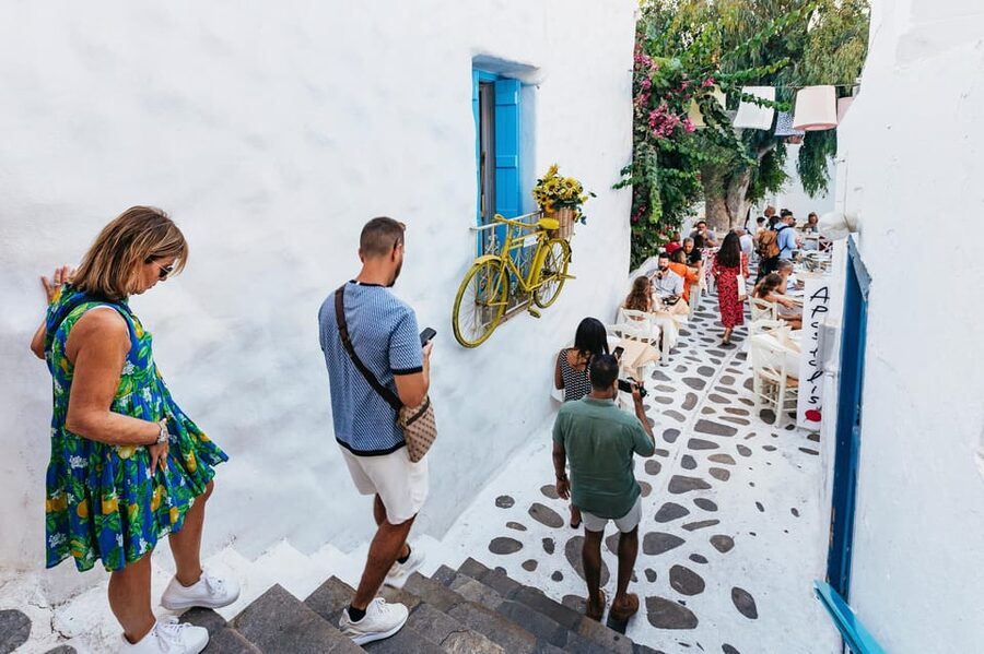 Naxos: Naxos Town Food Tour with Tastings and Wine - Olive Oil at a Medieval Cellar: What You’re Really Learning
