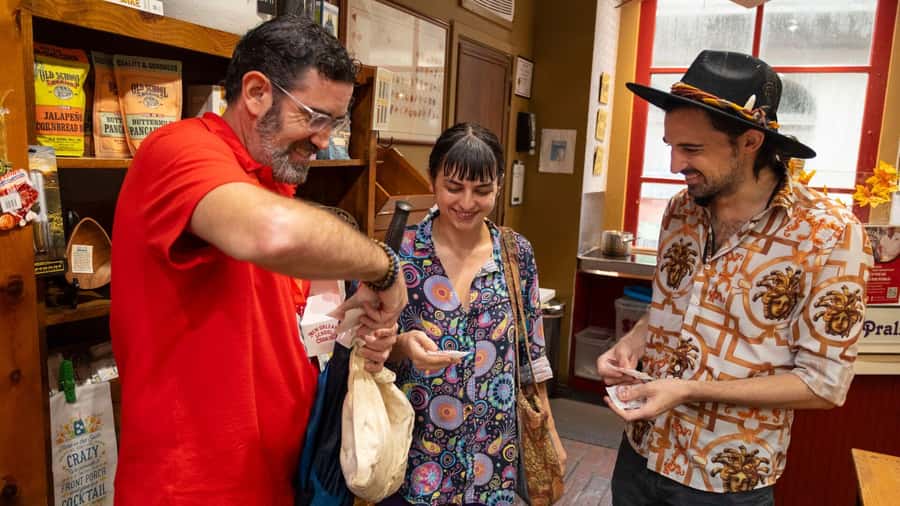 New Orleans: Beloved Bites & Famous Dishes Food Tour - Gumbo and hot sauce: the Creole and Cajun flavor lesson you can taste