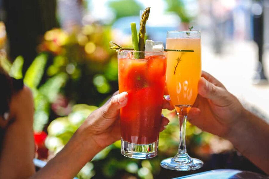 New Orleans: Food Tour with Seafood Boil in French Quarter - Creole and Cajun brunch sampler: what you’ll taste (and why it matters)