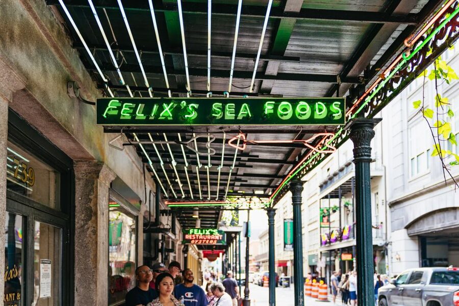New Orleans: French Quarter Food Tour with Tastings - What to Expect on Tour Day: Timing, Pace, and Comfort