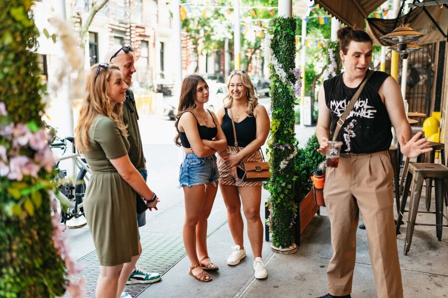 New York City's Hell's Kitchen: Walking Food Tour - What group size and 150 minutes feels like in real life