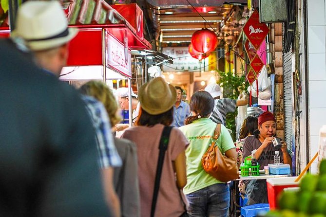 Night Street Food Tour of Bangkok's Chinatown - Pace, group size, and how to avoid the common mistakes