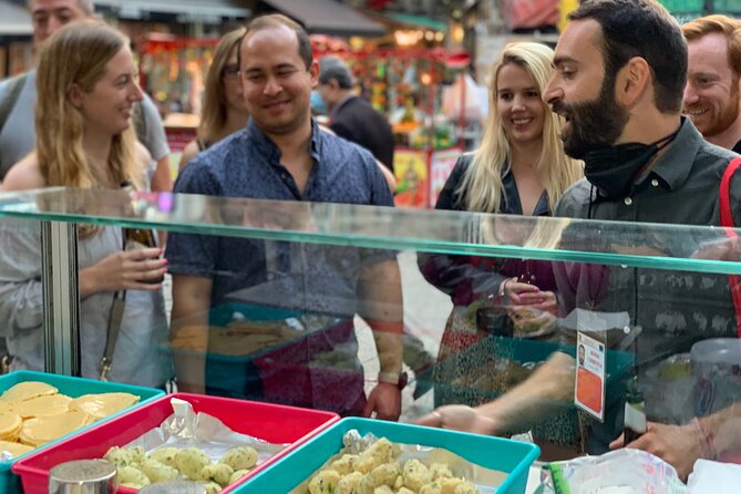 Night Street Food Tour of Palermo with a Local -For real foodies! - La Vucciria: street food bites and the drinks that make it work