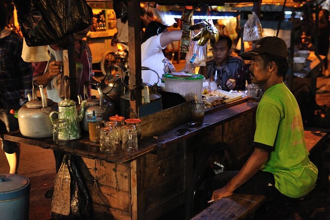 Night Walking Tour-Malioboro street food with guide at Yogyakarta - What you pay ($33) and why it can be good value