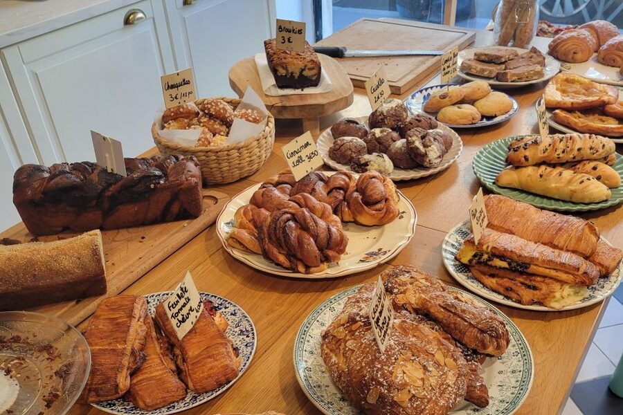 No Diet Club : Bordeaux Food Tour in Les Chartrons ! - Drinks: What’s Included vs What You May Buy