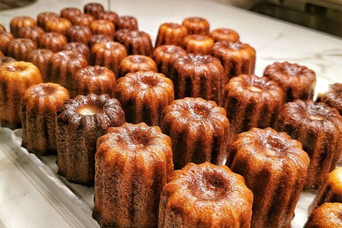 NO DIET CLUB - Unique food tour in Bordeaux ! - Cannellés and Sweet Bites: The Tour’s Most Dangerous Detour