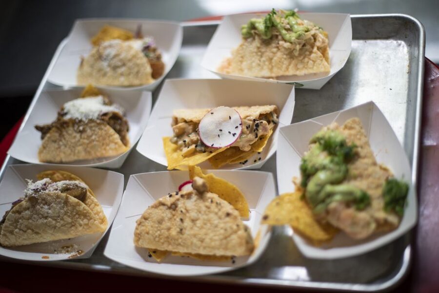 NYC: Chelsea Market, Meatpacking, High Line Food Tour - Chelsea Market: tastings that feel like a lunch plan, not random snacks