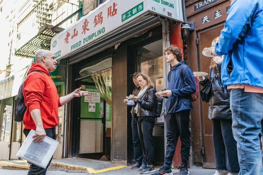 NYC: Taste the American Dream a Lower East Side Food Tour - What You’ll Eat: Dumplings, Knishes, Bagels, and the Day’s Classics