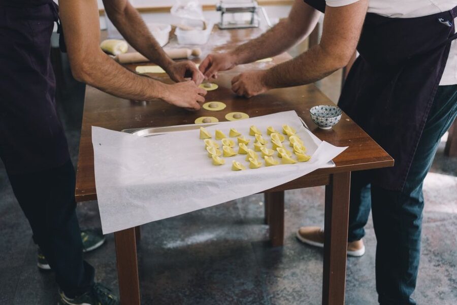 Olbia: Chef-Prepared Sardinian Tapas Tasting with Wine - How long is it, and what’s the pacing like?