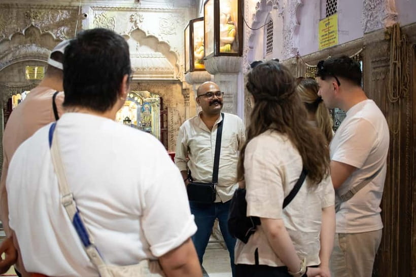Old Delhi Food Tour: A Night Time Feast - Ballimaran-style fried chicken and Old Delhi curry (in spirit)