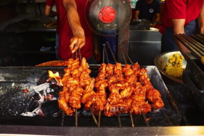 Old Delhi Street Food and Spice Market Tour - Getting picked up and getting oriented in Connaught Place